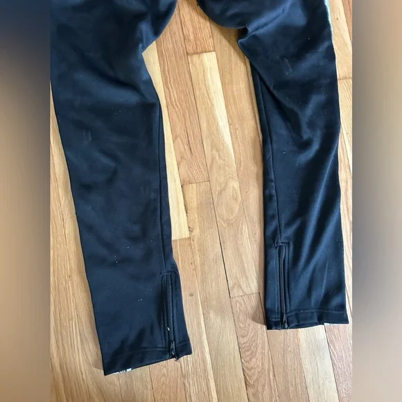 New in the bag black sweatshirt and sweatpants sealed in package.  Sz S, Med, XL - Picture 9 of 13